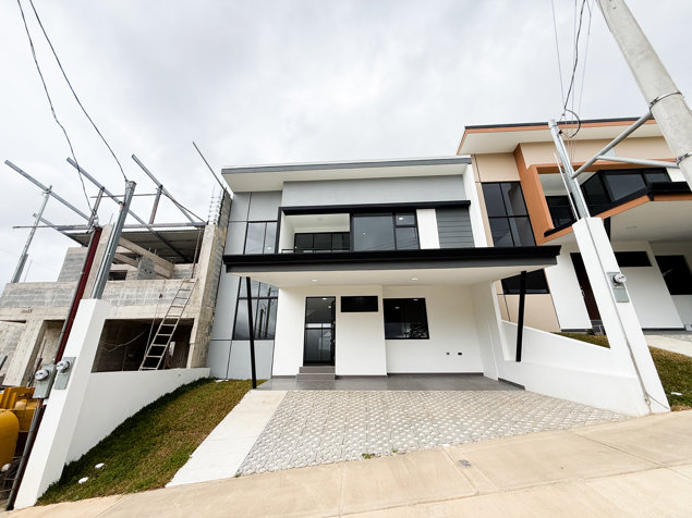 Casa NUEVA  en condominio ACQUA  – GAM (Curridabat / Tres Ríos) en Tres Ríos, La Unión, Cartago — ₡ 170 000 000 - Foto 2 de 29