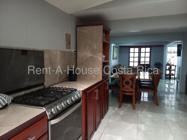 SE VENDE CASA EN MATA DE PLÁTANO GUADALUPE SJ en Mata de Plátano, Goicoechea, San José — $168,400