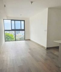 ALQUILO HERMOSO APARTAMENTO CON PARQUEO, EN TORRE SER, ESCALANTE en Carmen, San José — $260,000 - Foto 2 de 28