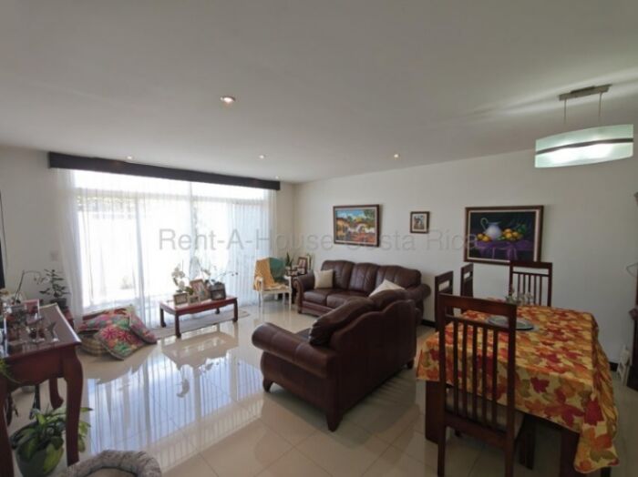 Venta de Casa en Moravia-San Vicente. RAH 26-1886 in San Vicente, Moravia, San José — $220,000