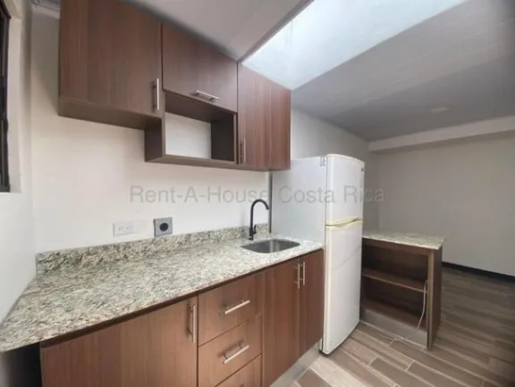 Alquiler de Apartamento en Escazú. RAH 26-1933 en Escazú, San José — ₡ 200 000