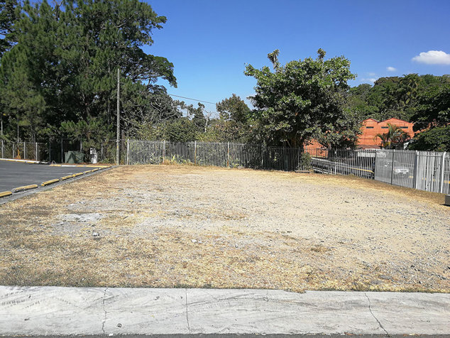 SE VENDE LOTE COMERCIAL EN MALL PLAZA GRECIA in Grecia, Alajuela — ₡ 56 916 000 - Photo 2 of 2