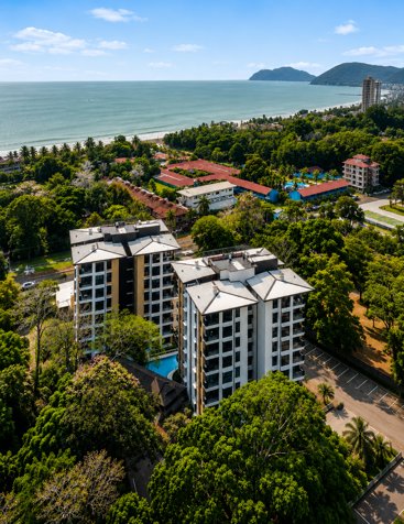 VENTA / Preciosos Apartamentos en Condominio, Jacó, Puntarenas en Jacó, Garabito, Puntarenas — $225,000 - Foto 2 de 56