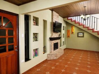 Casa Moderna de 4 Hab con Gran Patio en Tarrazú in San Marcos, Tarrazú, San José — 65 000 000 ₡ - Photo 4 of 10