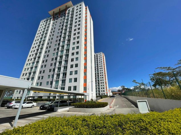 VENTA DE APARTAMENTO AMUEBLADO, HEREDIA, LAGUNILLA, TORRE BAMBU en Ulloa, Heredia — $120,000