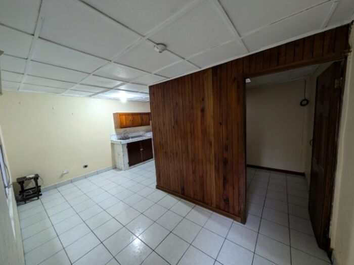 ¡Apartamento Moderno y Luminoso Ideal para Estudiantes! in Desamparados, San José — ₡ 175 000