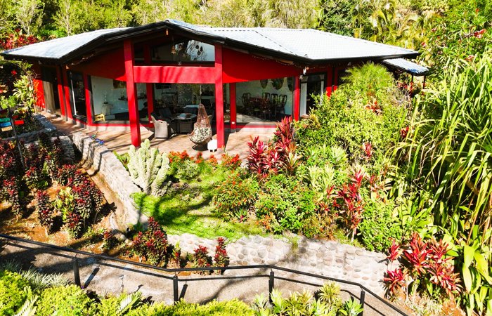Exclusiva casa Atenas Garden of Eden con casa de huéspedes separada en Atenas, Alajuela — $633,000