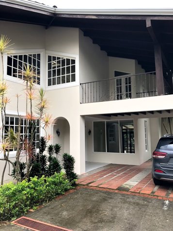 Exclusiva casa, San Rafael, Montes de Oca /Alquiler c/opción de compra en San Rafael, Montes De Oca, San José — $925,000 - Foto 2 de 14