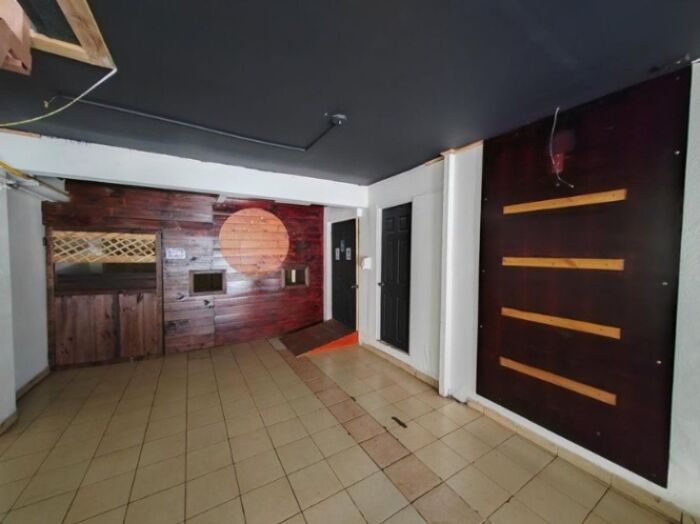 Alquiler de Local Comercial en Montes de Oca-San Pedro. in San Pedro, Montes De Oca, San José — $2,282
