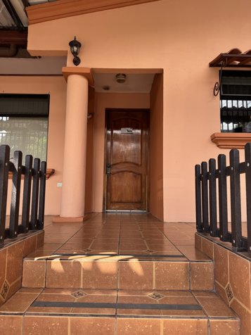 Venta de casa en Poas de Alajuela en San Pedro, Poás, Alajuela — ₡ 65 000 000 - Foto 2 de 19