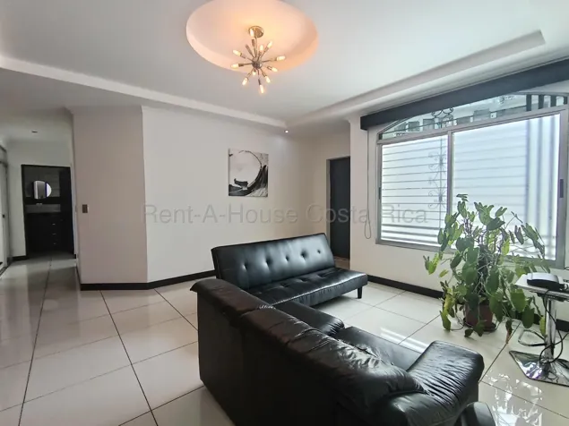 Alquiler de Casa Amoblada con Espacio Versátil en San José #27-319 GS en Catedral, San José — $1,500 - Foto 3 de 9