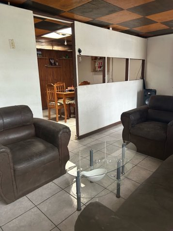 CASA EN VENTA – IPÍS DE GUADALUPE, LA FACIO, oportunidad desarrollo in Guadalupe, Goicoechea, San José — ₡ 40 000 000 - Photo 3 of 15