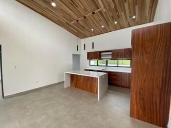 Venta de Casa en Atenas-Concepción, Alajuela. RAH 25-1018 in Concepción, Atenas, Alajuela — $380,000 - Photo 4 of 10