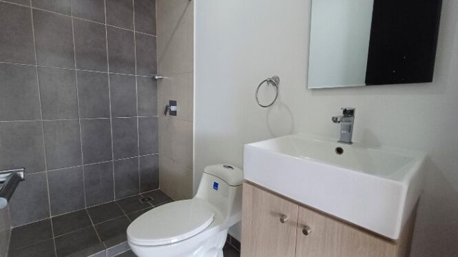 Venta de Apartamento en Granadilla de Curridabat.  en Granadilla, Curridabat, San José — ₡ 75 600 000