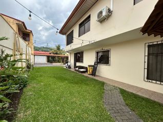 Propiedad con Dos Apartamentos Independientes en Venta,Pozos-Santa Ana in Pozos, Santa Ana, San José — $420,000 - Photo 5 of 18