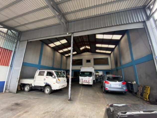 Se vende espacioso local comercial en Heredia 25-1109 en Heredia — $680,000