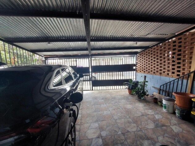 Se vende casa en Hatillo San José 25-1895 en Hatillo, San José — ₡ 85 000 000