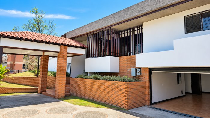 Casa en Alquiler en San José, Rohrmoser. Uso Mixto. PVV10460989 in Pavas, San José — $8,000
