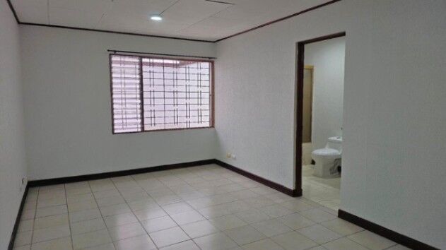MLS-26-294 LS VENTA CASA GRANADILLA CURRIDABAT in Granadilla, Curridabat, San José — $350,000