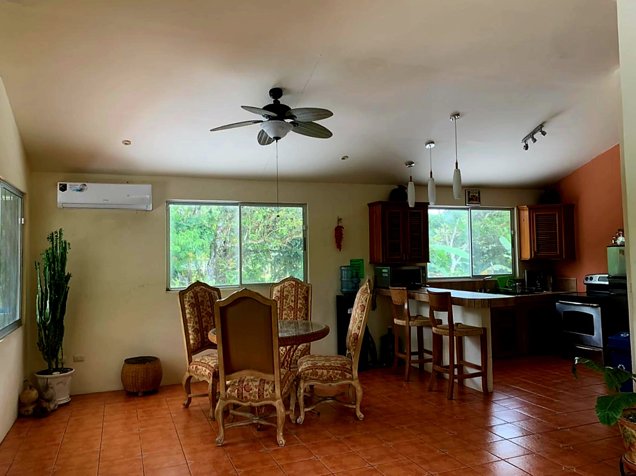 Casa en venta en Sierpe, Osa, 2 pisos, amueblada, con panga y carro in Sierpe, Osa, Puntarenas — $290,000