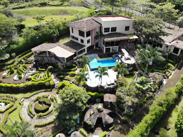 Casa ZEN en Guácima, Alajuela — $2,300,000