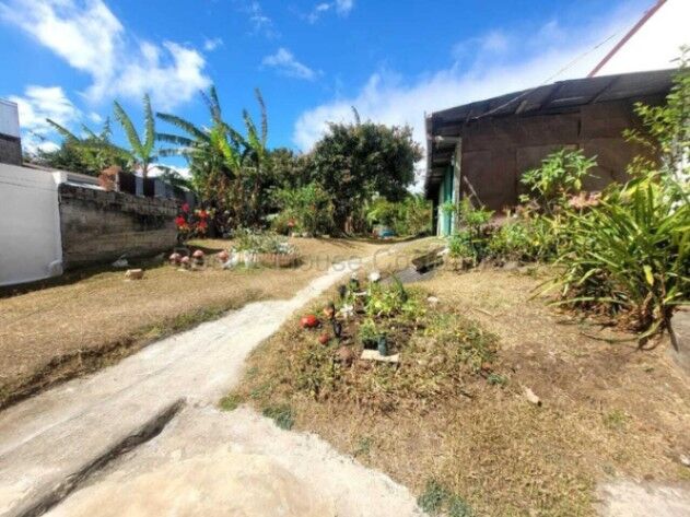 Venta de Lote con Casa en Santo Domingo-Heredia. RAH 26-1495 USO DE SUELO MIXTO en Santo Domingo, Heredia — $400,000