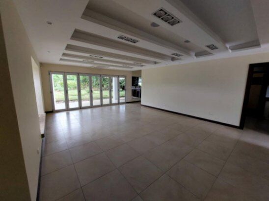 Se alquila espaciosa casa con patio en San Rafael Alajuela 26-50 en San Rafael, Alajuela — $6,000