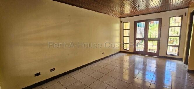 Venta de Propiedad en El Centro de Paraíso de Cartago. RAH 26-1845 USO COMERCIAL in Paraíso, Cartago — $140,425
