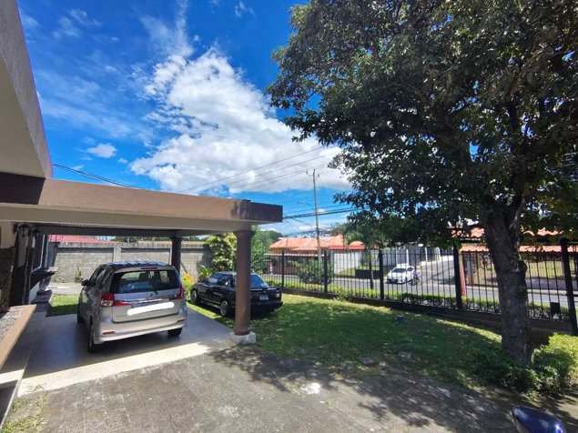 VENDO HERMOSA PROPIEDAD CON CASA, RIO SEGUNDO DE ALAJUELA en Río Segundo, Alajuela — ₡ 275 000 000 - Foto 2 de 26