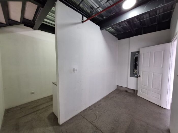ALQUILER DE LOCAL, SAN JOSÉ, SANTA ANA, LINDORA - 7225808 en Santa Ana, San José — $3,866