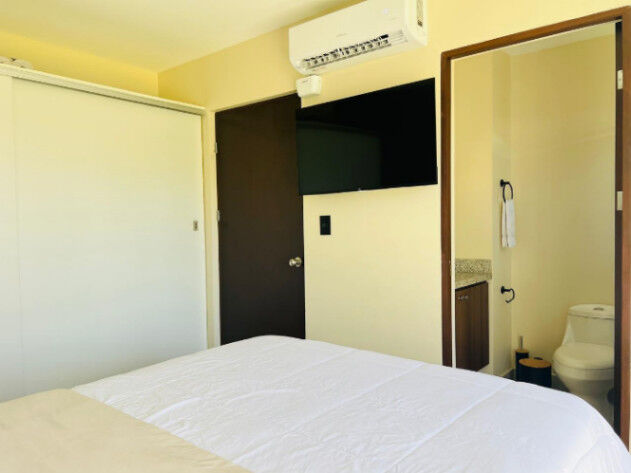 Venta de moderno apartamento en primer piso OFC/ AD en Desamparados, Alajuela — $145,000