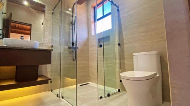SE VENDE RESIDENCIA DE LUJO EN ATENAS, ALAJUELA.  en Atenas, Alajuela — $1,100,000