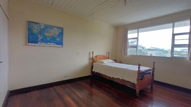Venta de Casa en Montes de Oca, San José. in Mercedes, Montes De Oca, San José — $355,000