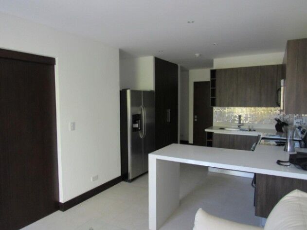 Alquiler apartamento en condominio Montesol, Santa Ana. RAH 26-252  en Pozos, Santa Ana, San José — $1,000