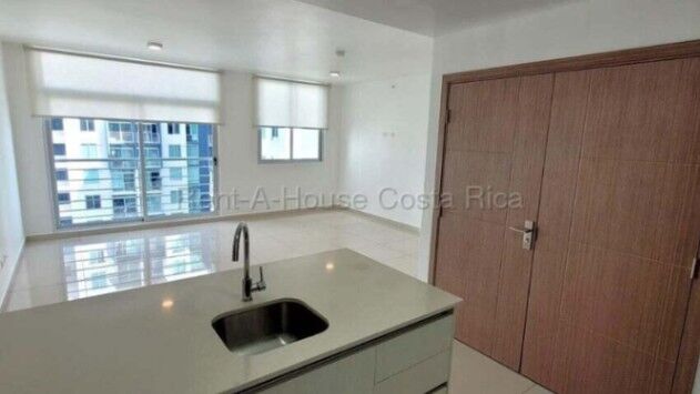 Alquiler de Apartamento en Bambú Tibás 26-1926 en Cinco Esquinas, Tibás, San José — $1,200