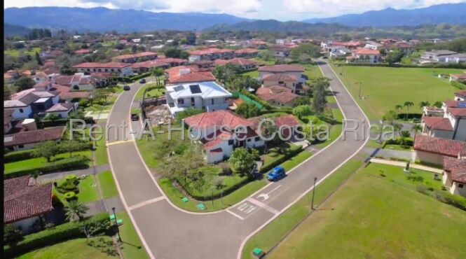 Venta de Casa de Lujo en La Guácima de Alajuela.  en Guácima, Alajuela — $525,000