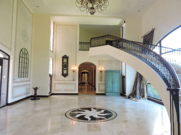 FABULOSA MANSION EN ESCAZU en San Antonio, Escazú, San José — $4,300,000