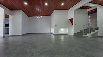 Venta de Casa en Granadilla de Curridabat. in Granadilla, Curridabat, San José — $295,000 - Photo 5 of 10