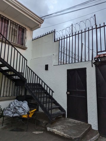 SE VENDE EDIFICIO DE 5 APARTAMENTOS, SAN CAYETANO, SAN JOSÉ AS 1160 in Occidental, Cartago — $325,000 - Photo 3 of 10