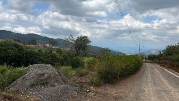 Lotes en venta en San Ramón, con vistas al Océano, clima fresco en Santiago, San Ramón, Alajuela — $80,000 - Foto 3 de 8