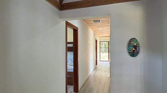 Grande casa de 4 dormitorios con 10,334m2 in Atenas, Alajuela — $725,000 - Photo 2 of 20