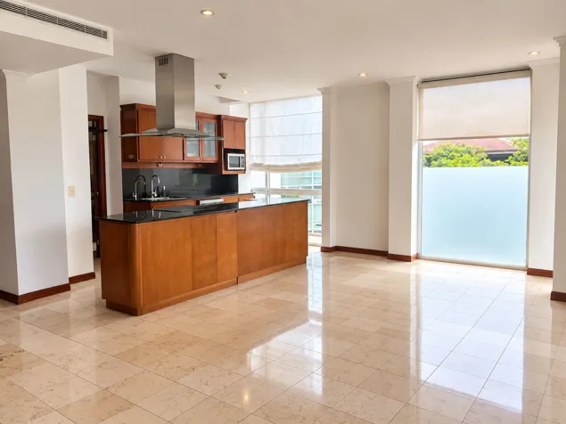 Gan Oportunidad de alquiler en Torres del Country in San Rafael, Escazú, San José — $2,500