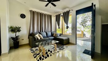 Venta de Casa en Jaco a pocos minutos de la playa. en Jacó, Garabito, Puntarenas — $239,700 - Foto 4 de 24