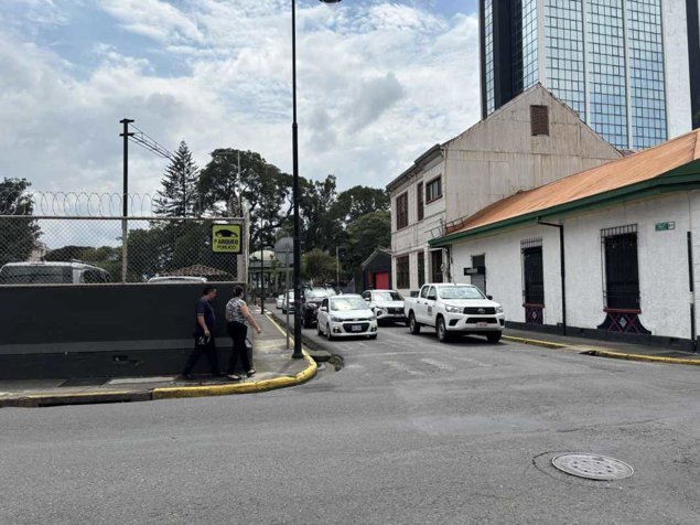 Amplio local comercial en Barrio Amón en Carmen, San José — $8,440 - Foto 3 de 4