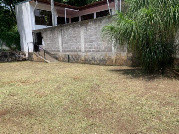 BELLA Y CÉNTRICA PROPIEDAD EN ATENAS, ALAJUELA.  en Atenas, Alajuela — ₡ 30 000 000