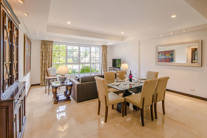 Apartamento de lujo estilo europeo en Laureles, Escazú en San Rafael, Escazú, San José — $2,600