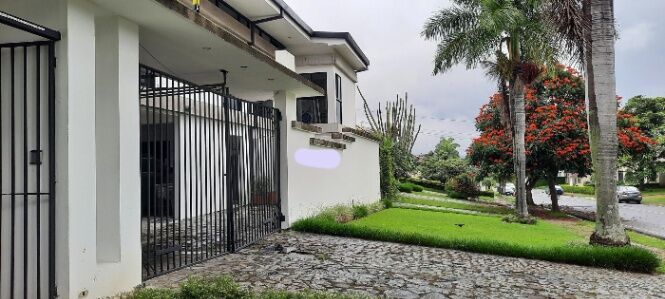 Venta de Casa en Escazú, San José. RAH 25-1430 in Escazú, San José — $238,000