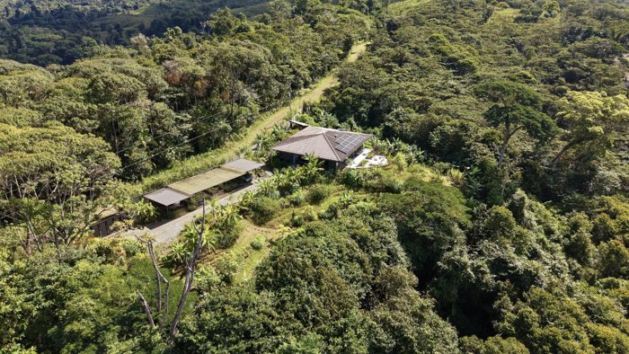 SE VENDE RESIDENCIA DE LUJO AUTOSUFIENTE CON REFUGIO SUBTERRANEO BLINDADO EN PEREZ ZELEDON in El General, Pérez Zeledón, San José — $1,250,000