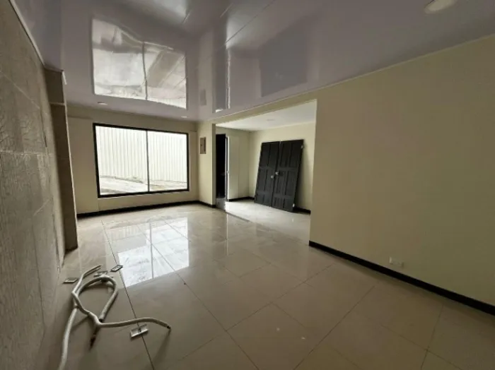 Venta de Casa Independiente en Santa Ana. RAH 26-360 en Santa Ana, San José — $600,000 - Foto 3 de 18