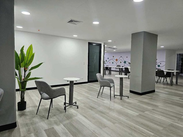 Alquiler de Oficinas 100 % amuebladas y listas (Plug & Play). San José en Carmen, San José — $22 - Foto 3 de 28